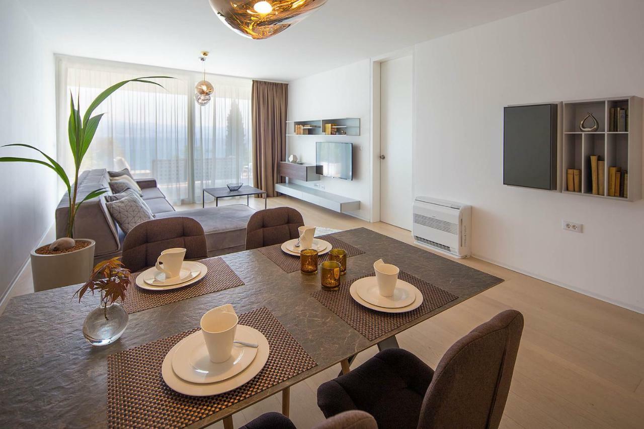 Deluxe Apartments אופטיה מראה חיצוני תמונה
